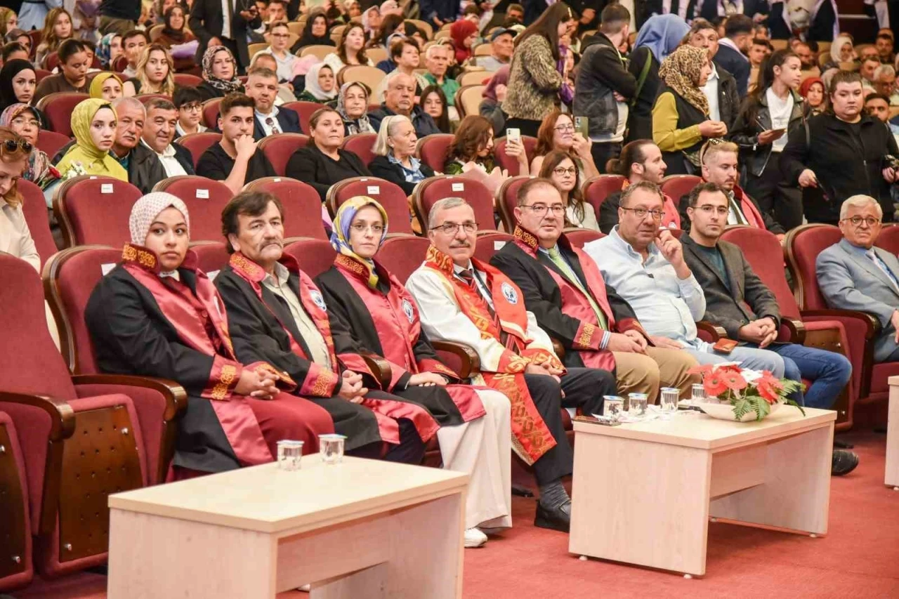 KMÜ’de ilk mezuniyet heyecanı
