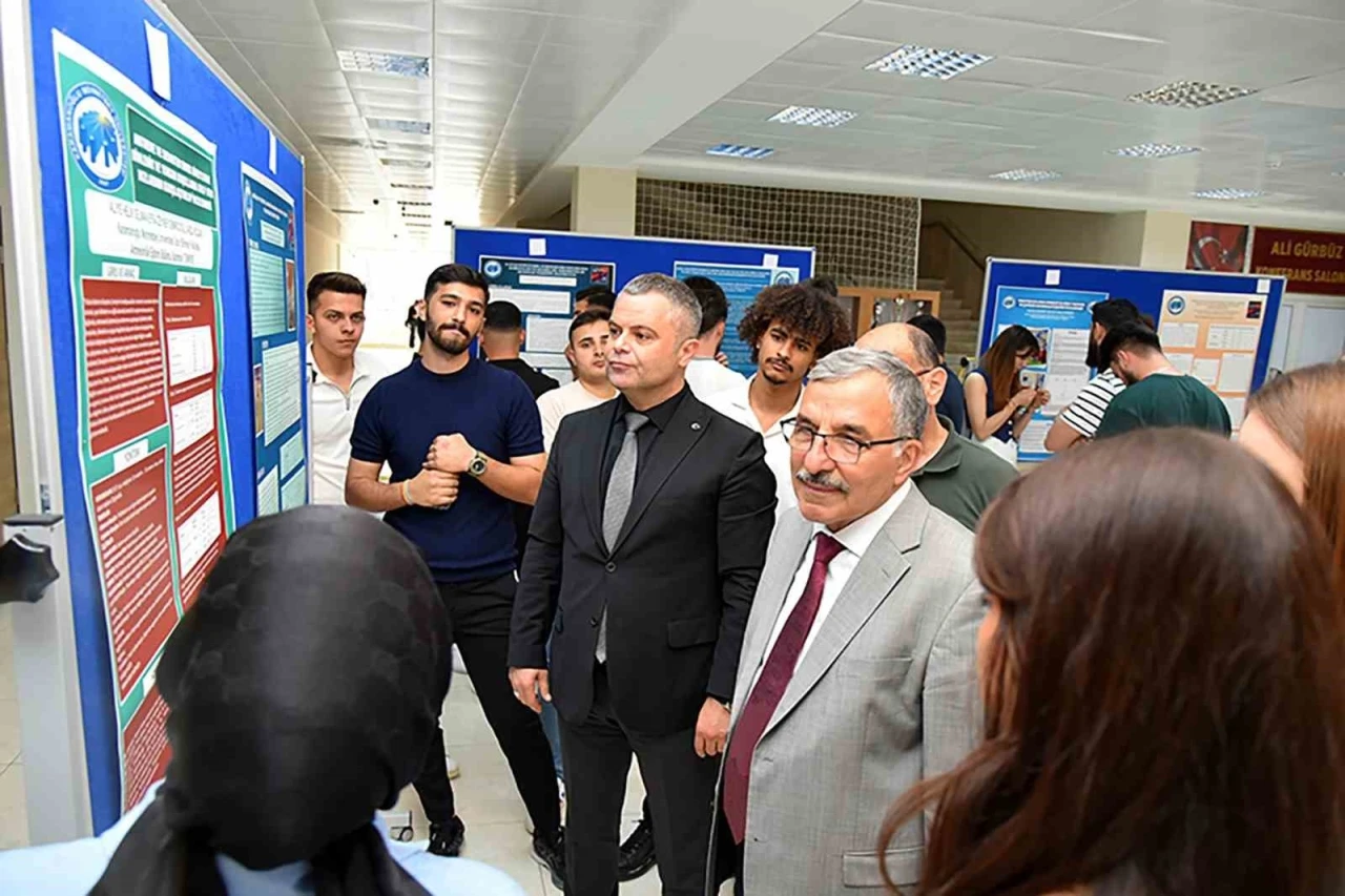 KMÜ’de &quot;Hareket ve Antrenman&quot; temalı poster bildiri sunumu
