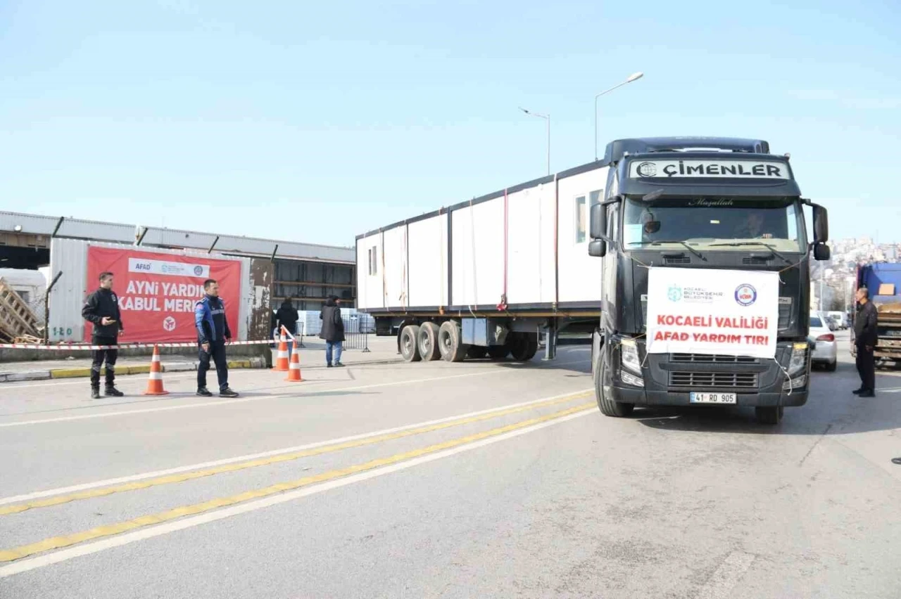 Kocaeli B&uuml;y&uuml;kşehir&rsquo;in afet b&ouml;lgesindeki 3 yıllık "dayanışma" raporu
