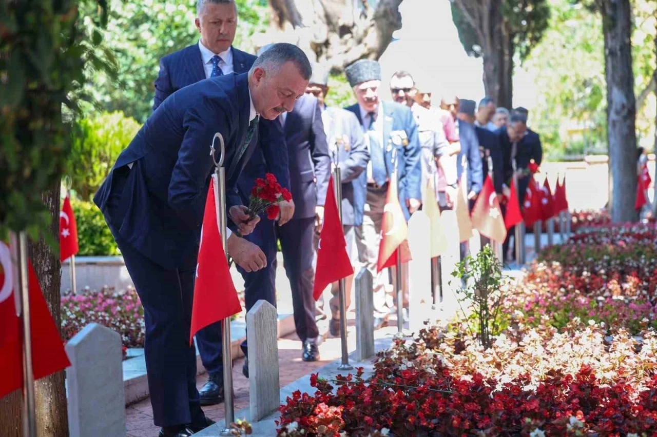 Kocaeli&rsquo;de 15 Temmuz şehitleri dualarla anıldı
