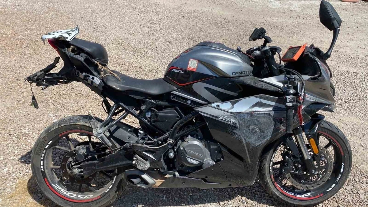 Kocaeli&rsquo;de motosiklet s&uuml;r&uuml;c&uuml;s&uuml;n&uuml;n hayatını kaybettiği kazada yeni detaylar ortaya &ccedil;ıktı
