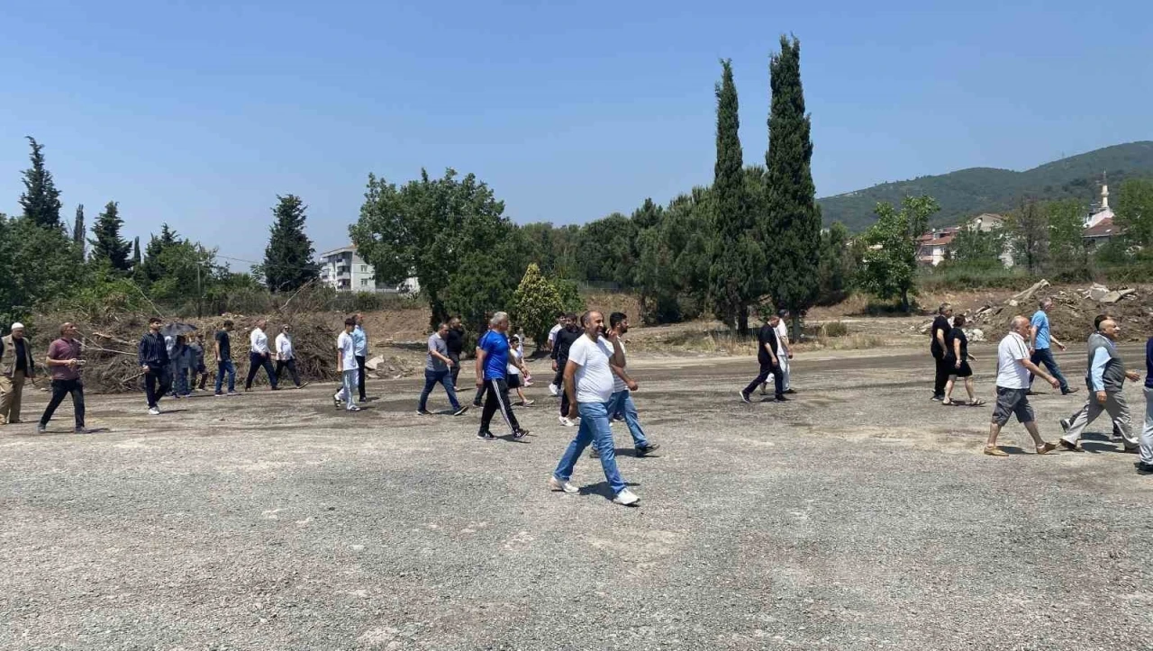 Kocaeli&rsquo;de tır parkı gerginliği: Vatandaşlar projeye tepkili
