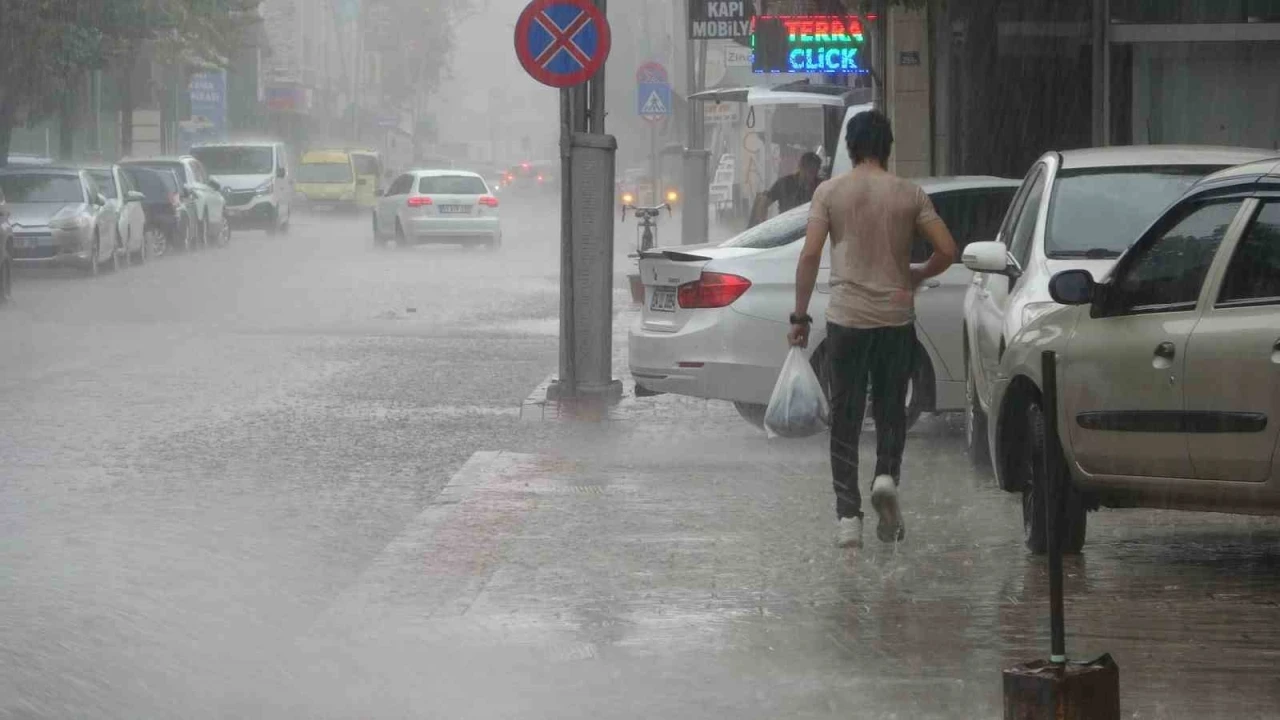 Kocaeli i&ccedil;in kuvvetli yağış uyarısı
