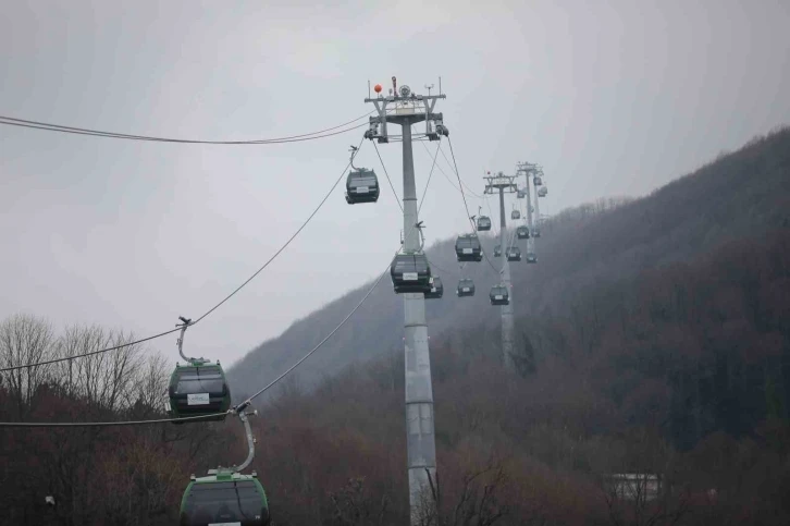Kocaeli’nin 50 yıllık rüyası gerçek oldu, teleferik Kartepe’ye ulaştı
