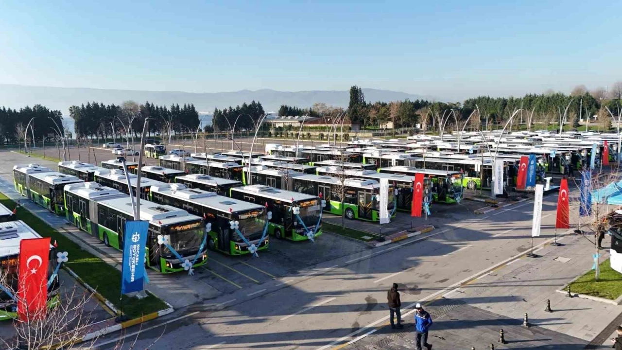 Kocaeli ulaşım filosuna 68 yeni otob&uuml;s
