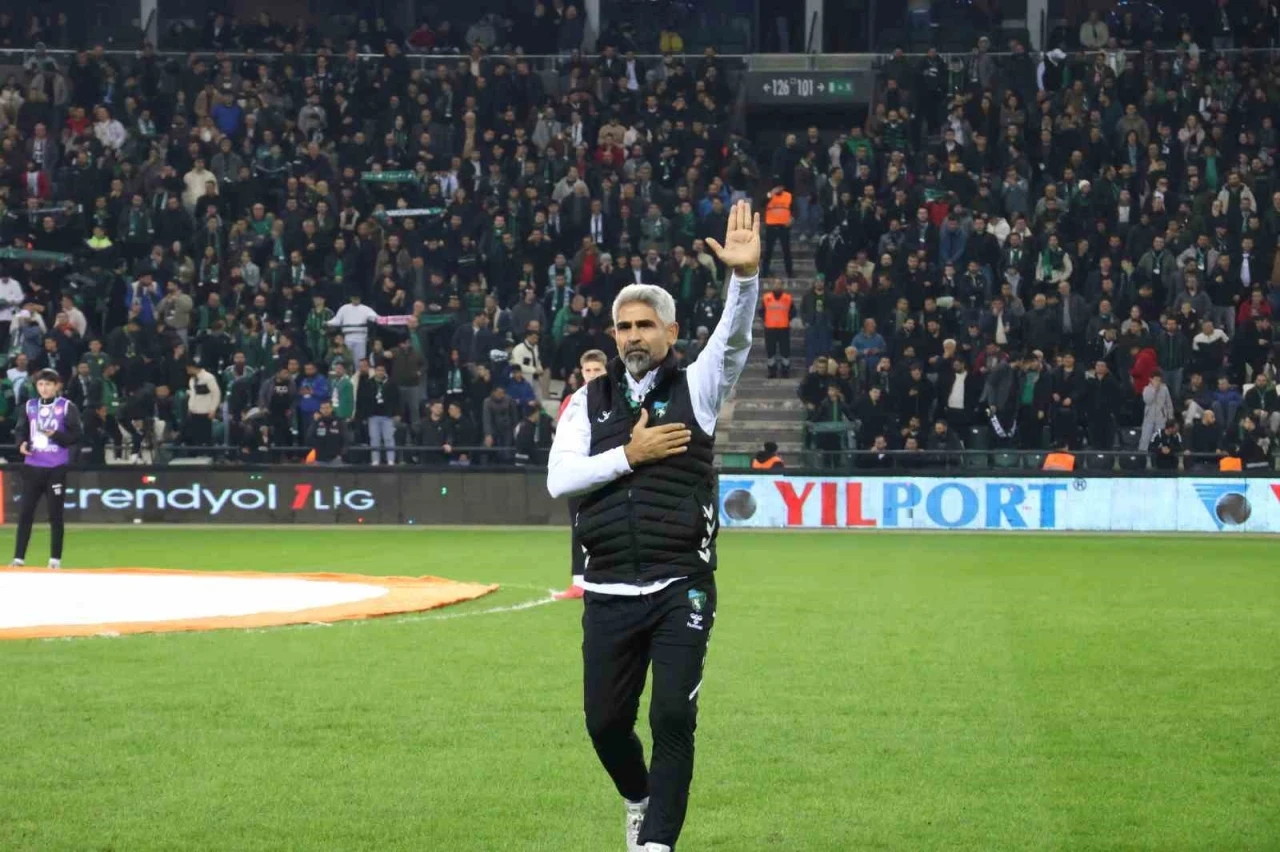 Kocaelispor’da Ertuğrul Sağlam 32, İsmet Taşdemir 37 puan topladı
