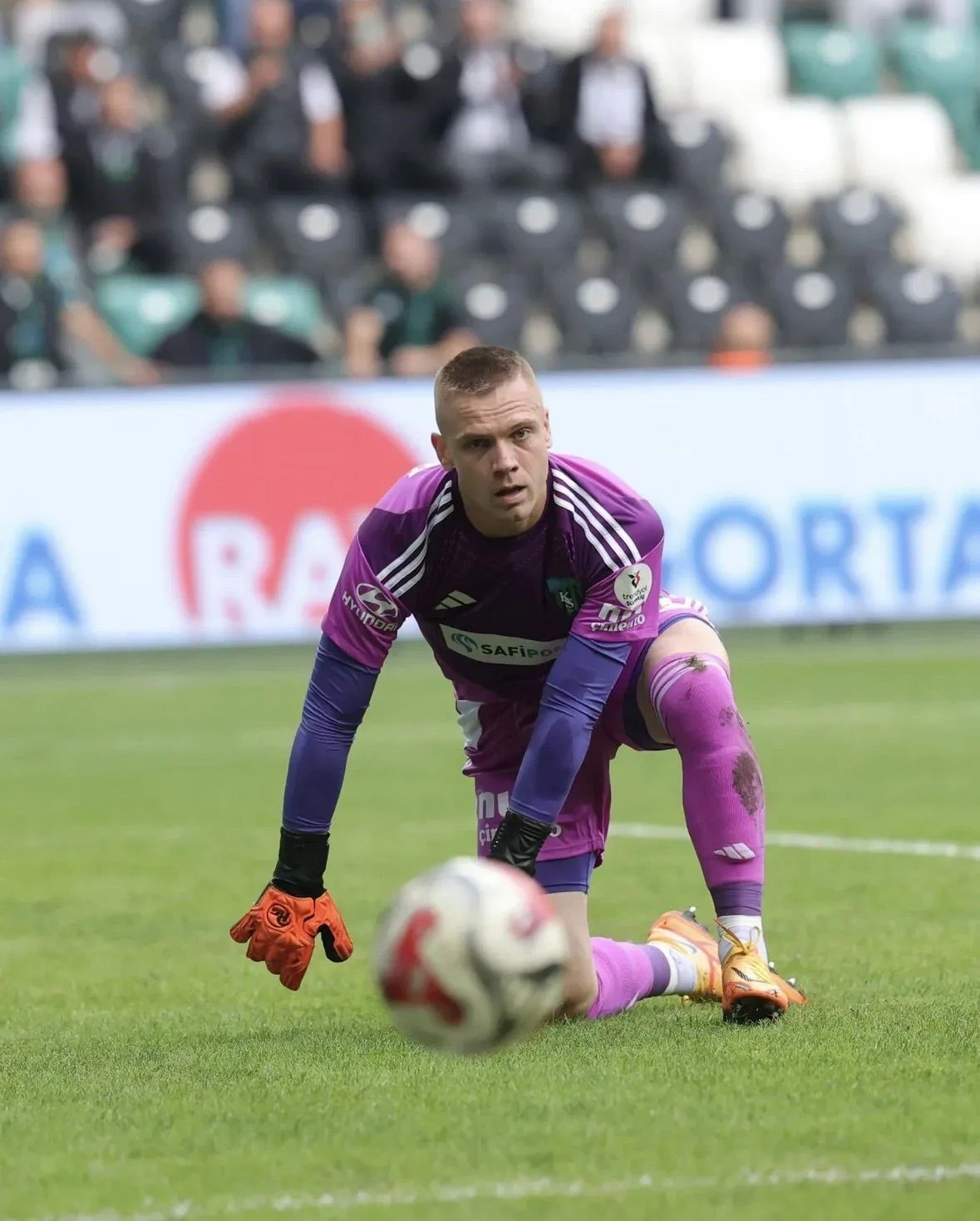 Kocaelispor&rsquo;da Jovanovic tedavisi i&ccedil;in &uuml;lkesine gitti
