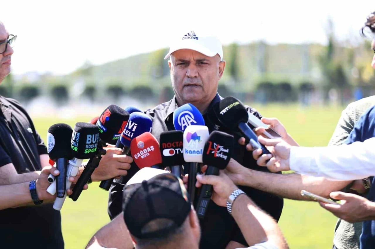 Kocaelispor Kul&uuml;p Başkanı Recep Durul: "Tam yabancı serbestliğine karşıyız"

