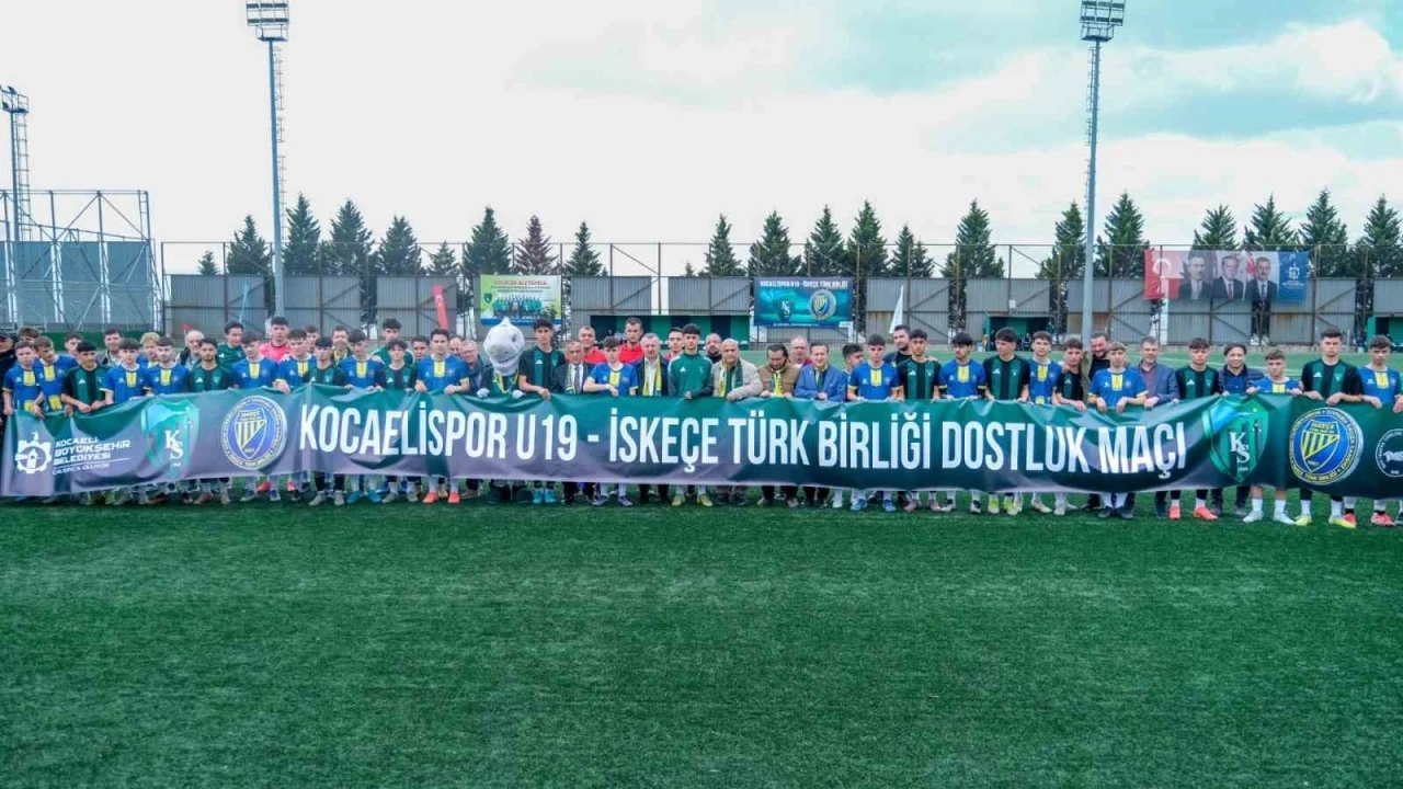 Kocaelispor U19 ile İske&ccedil;e T&uuml;rk Birliği dostluk ma&ccedil;ında karşılaştı
