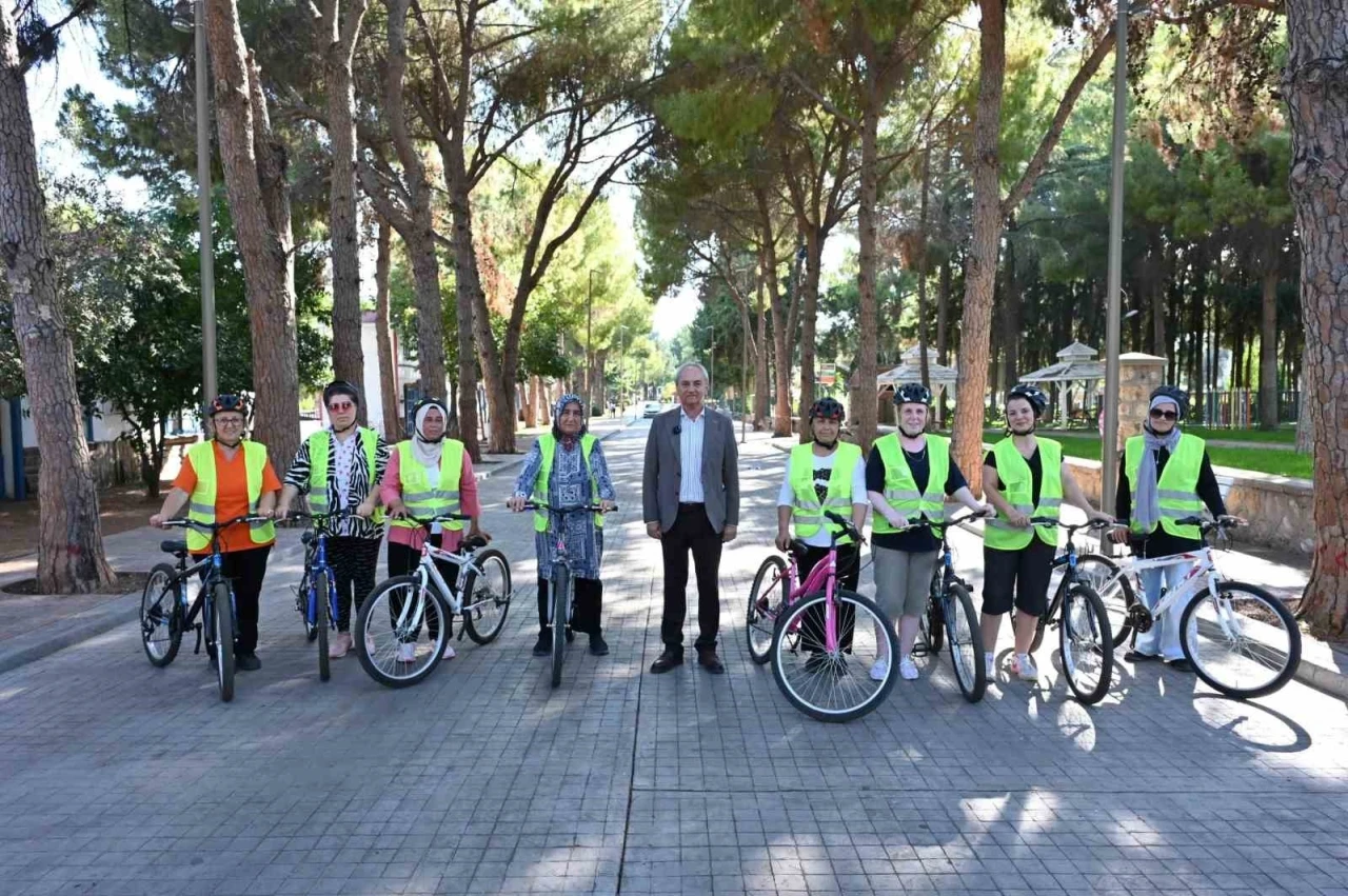 Kocagöz’den bisiklet eğitiminde kadınlara destek
