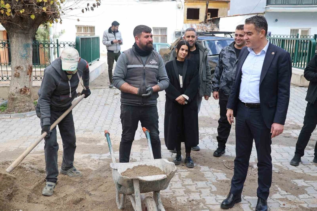 Ko&ccedil;arlı&rsquo;da tarihi kule sokağında &ccedil;alışmalar başladı
