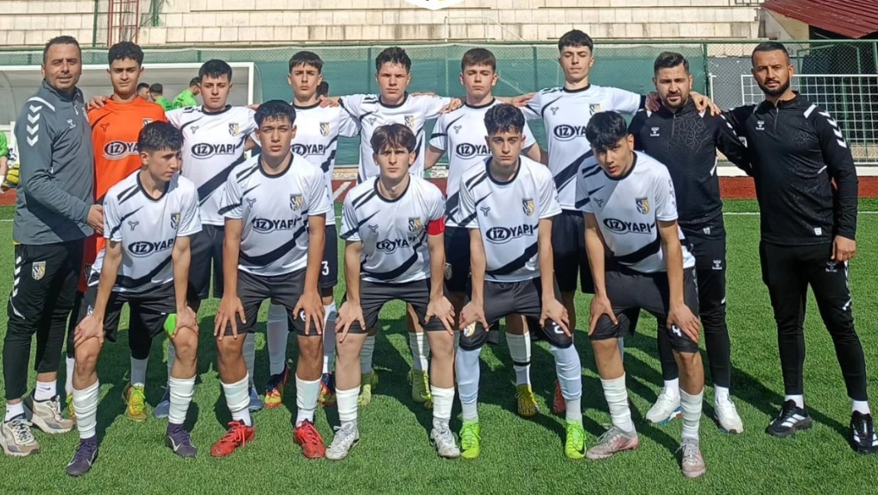 Kocasinan Şimşekspor, U16 T&uuml;rkiye Şampiyonasında ikinci tura y&uuml;kseldi
