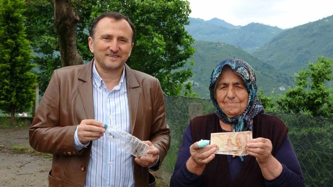 Kokarcanın başına ödül konuldu: Canlısı 1 TL
