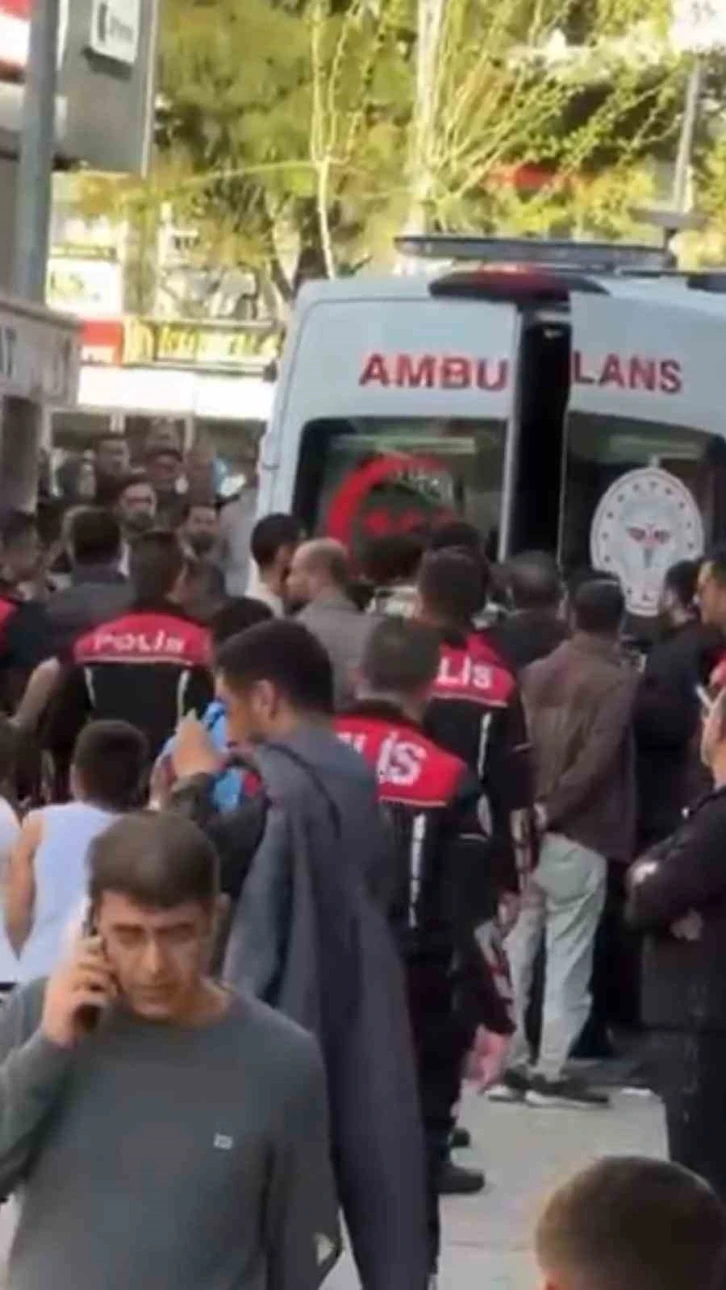 Koku yayılan evden ceset çıktı
