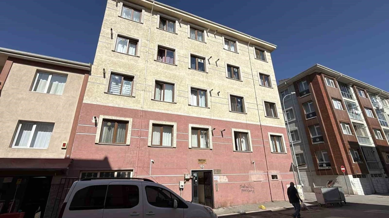 Komşularının yardımı ile hayatını s&uuml;rd&uuml;ren kanser hastası kadının acı sonu
