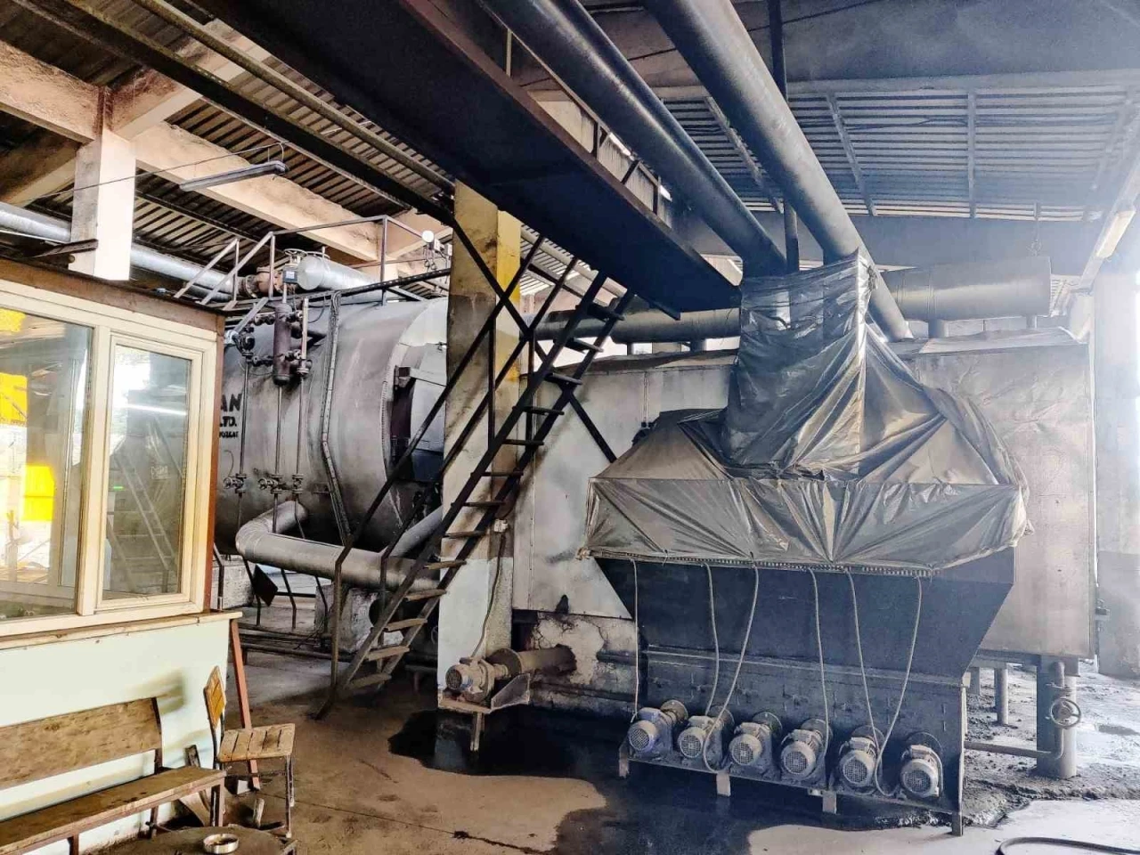 Kömür tozu yaydığı iddia edilen fabrikaya yakın markaj
