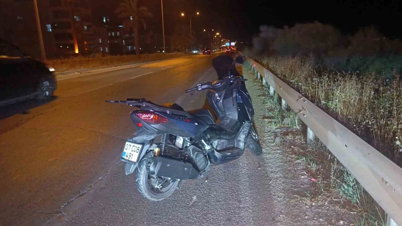 Kontrolden çıkan motosiklet devrildi: 2 yaralı
