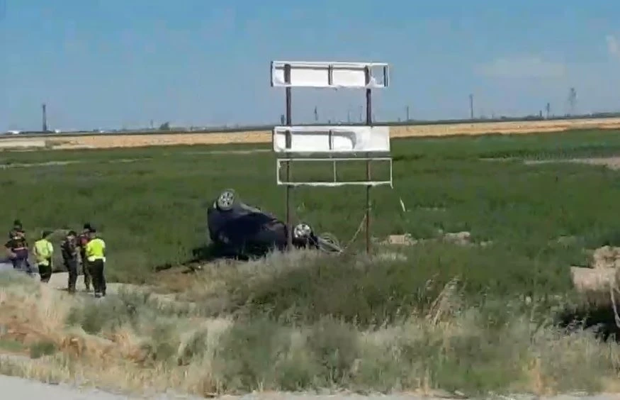 Kontrolden &ccedil;ıkan otomobil takla attı: 1 yaralı
