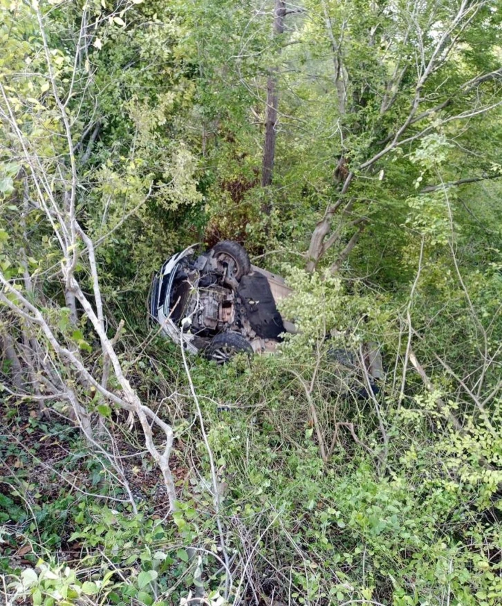 Kontrolden &ccedil;ıkan otomobil u&ccedil;uruma yuvarlandı
