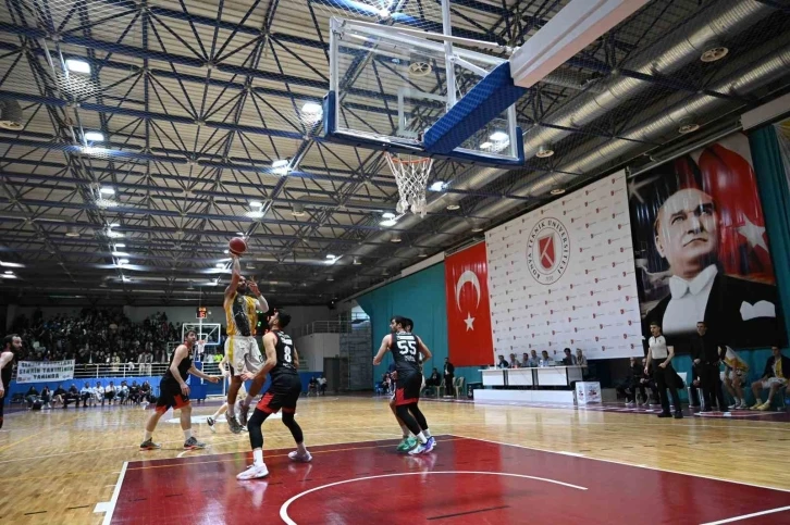 Konya Büyükşehir Belediyespor, Türkiye Basketbol Ligi’ne yükseldi
