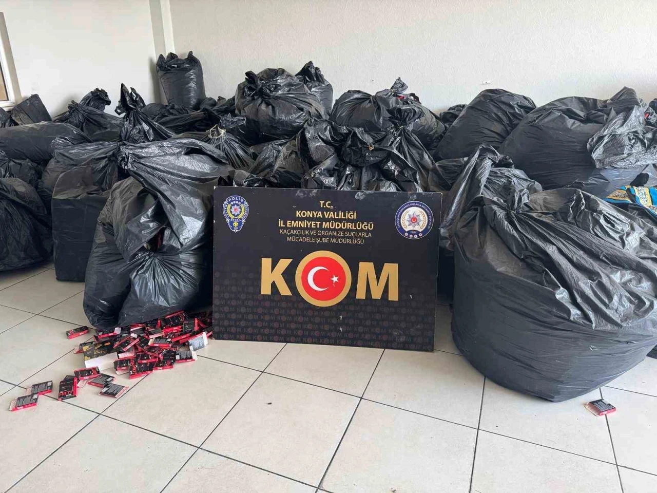 Konya&rsquo;da 20 milyon liralık cinsel i&ccedil;erikli &uuml;r&uuml;n operasyonu: 1 g&ouml;zaltı
