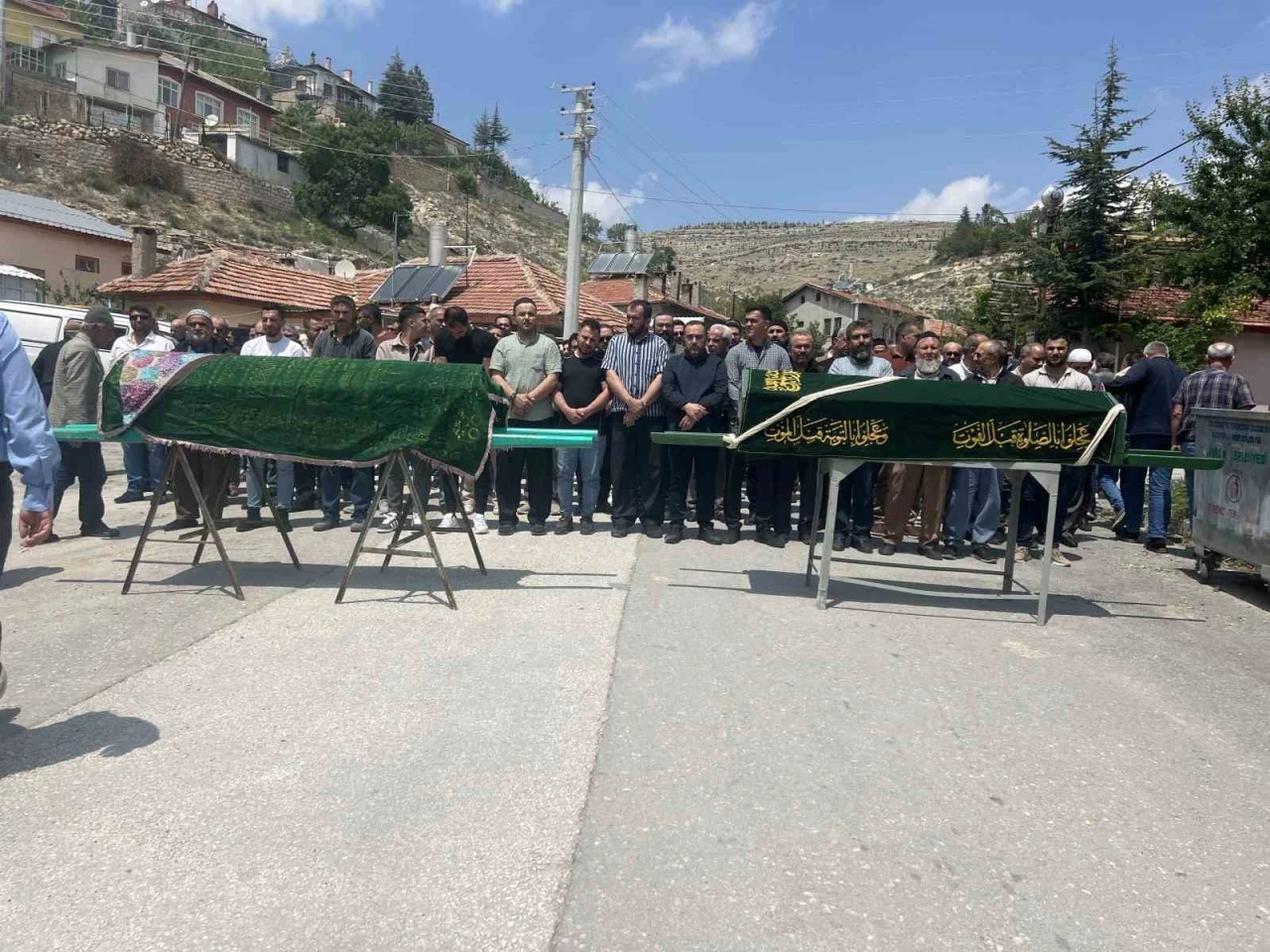 Konya’da ev yangınında hayatını kaybeden yaşlı çifte veda
