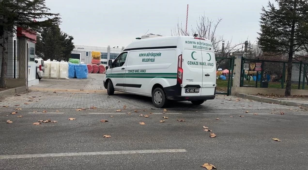 Konya&rsquo;da forkliftin altında kalan kişi &ouml;ld&uuml;
