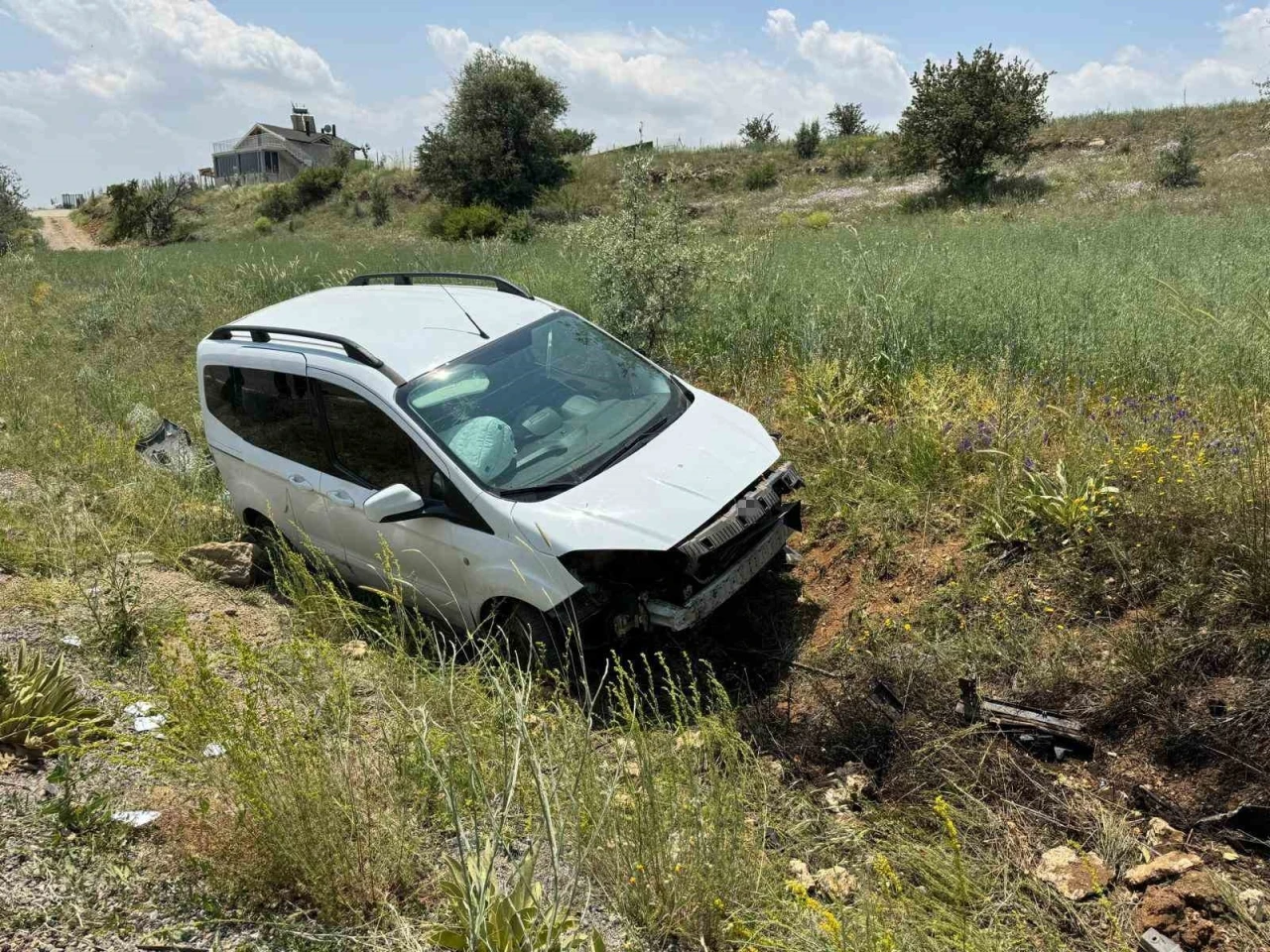 Konya’da iki ayrı trafik kazası: 3 yaralı
