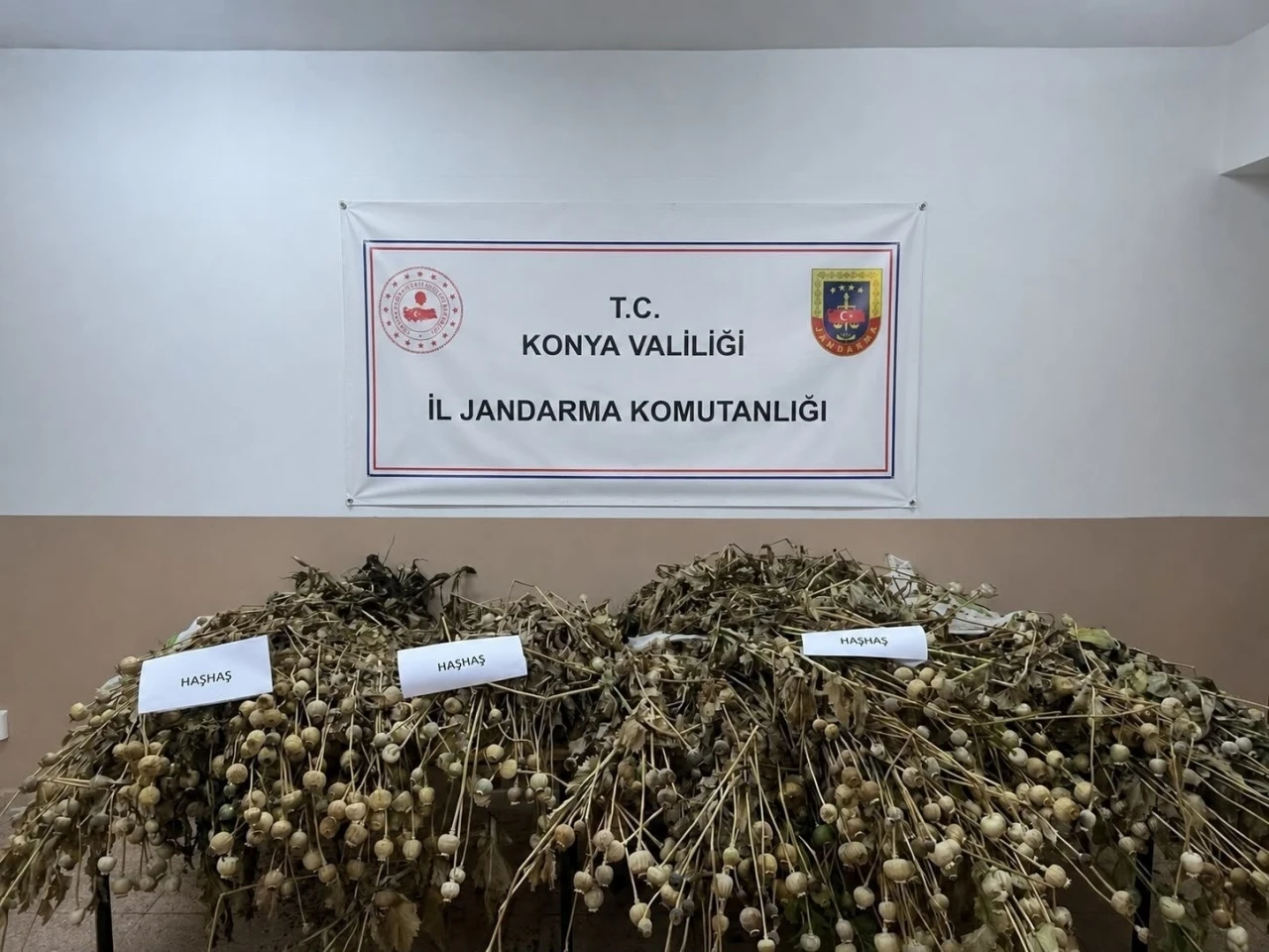 Konya&rsquo;da jandarmadan uyuşturucu operasyonları: 5 tutuklama
