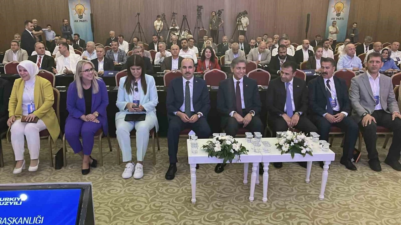 Konya’da &quot;AK Parti Yerel Yönetimler Başkanlığı Bölge Toplantısı&quot; düzenlendi
