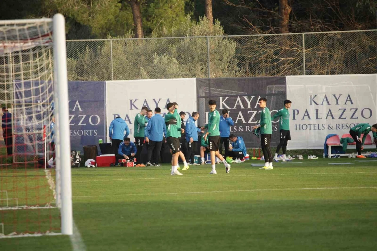 Konyaspor, Antalya&rsquo;da hazırlıklarına devam ediyor
