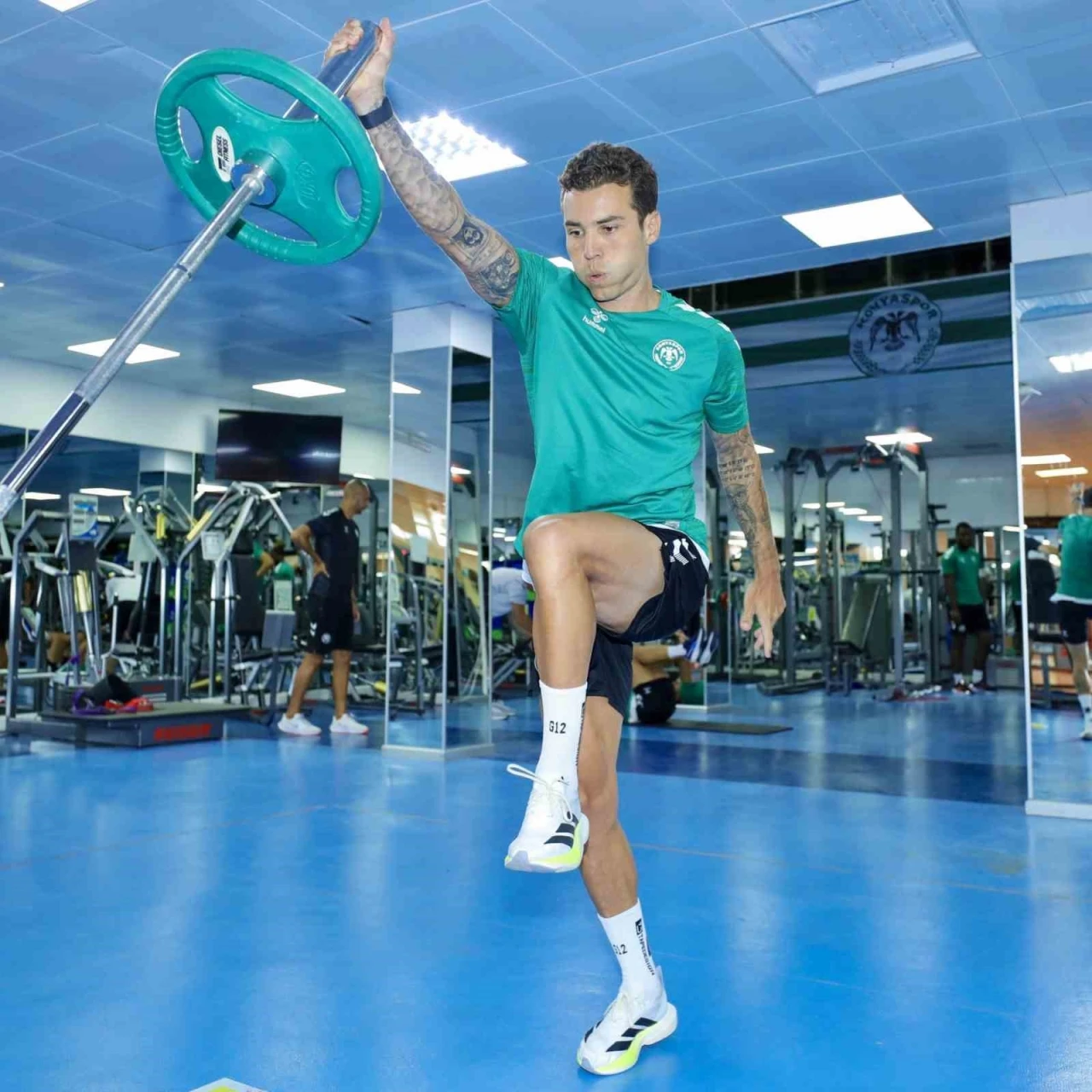 Konyaspor salonda çalıştı
