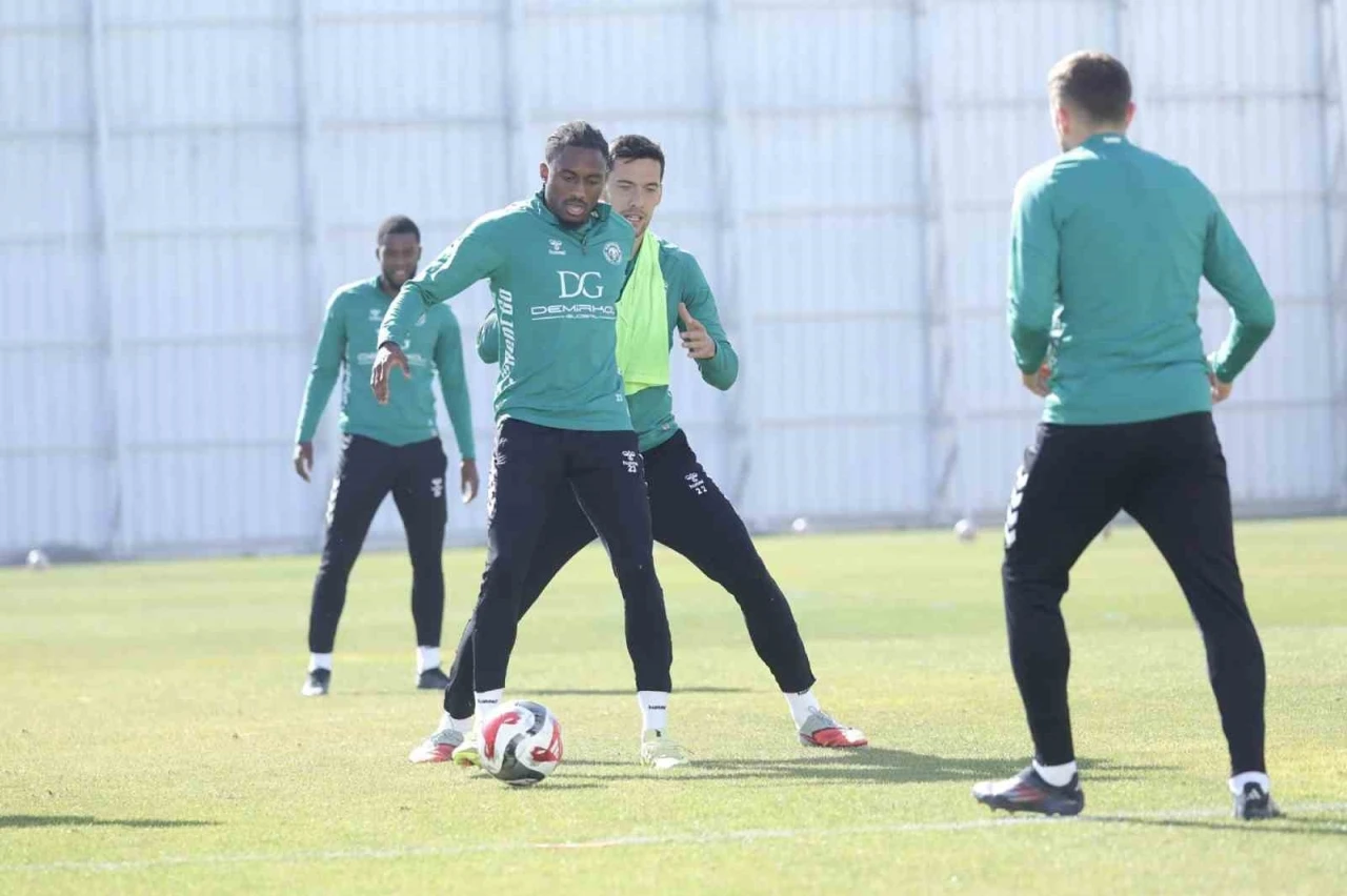 Konyaspor, Samsunspor maçının hazırlıklarına devam ediyor