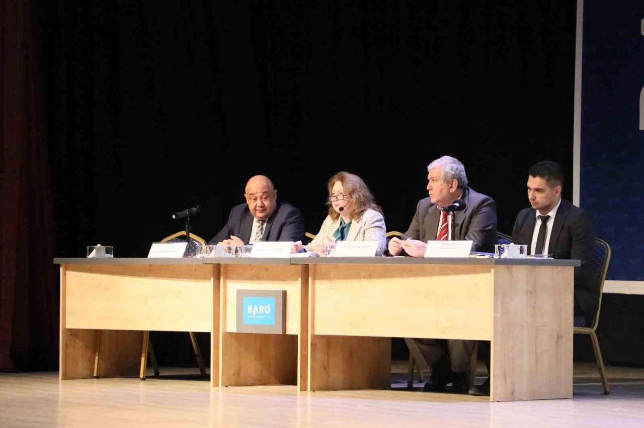 Kooperatiflerin kalkınmada rol&uuml; masaya yatırıldı
