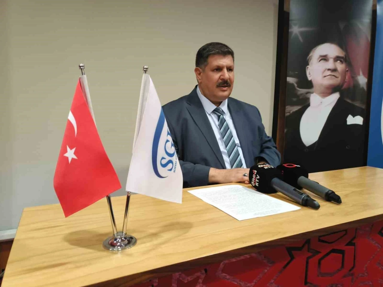 Köroğlu &quot;Kayıt dışı çalışma geleceğinden çaldırma&quot;
