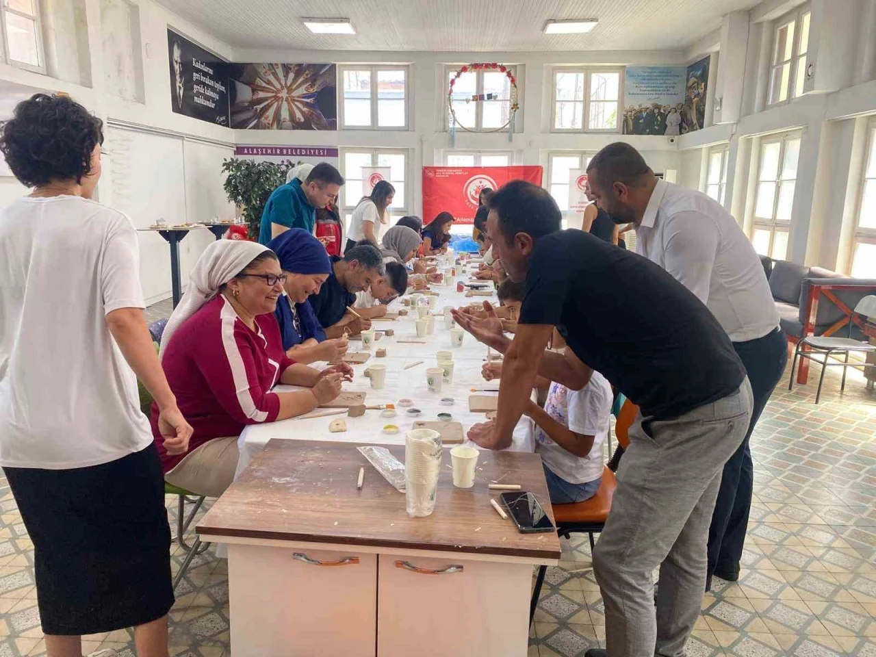 Koruyucu Aile Günü’nde seramik atölyesi etkinliği düzenlendi
