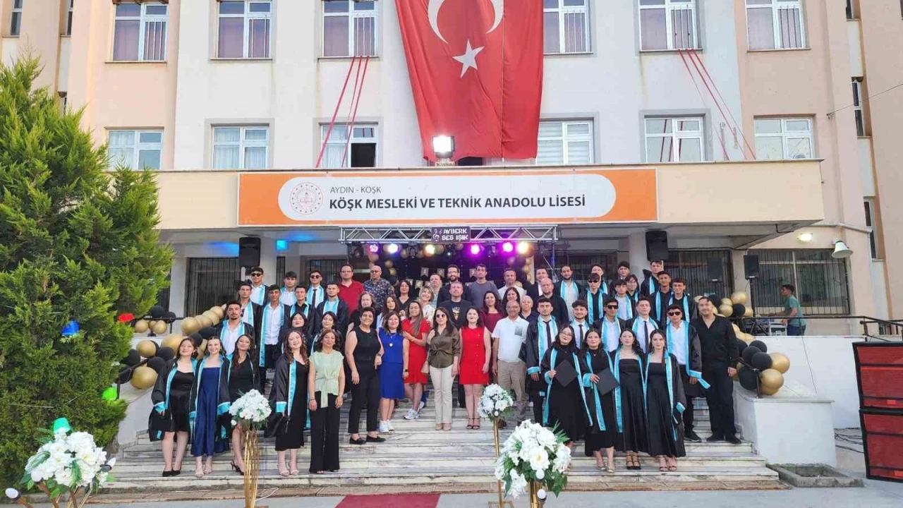 Köşk MTAL’de mezuniyet coşkusu
