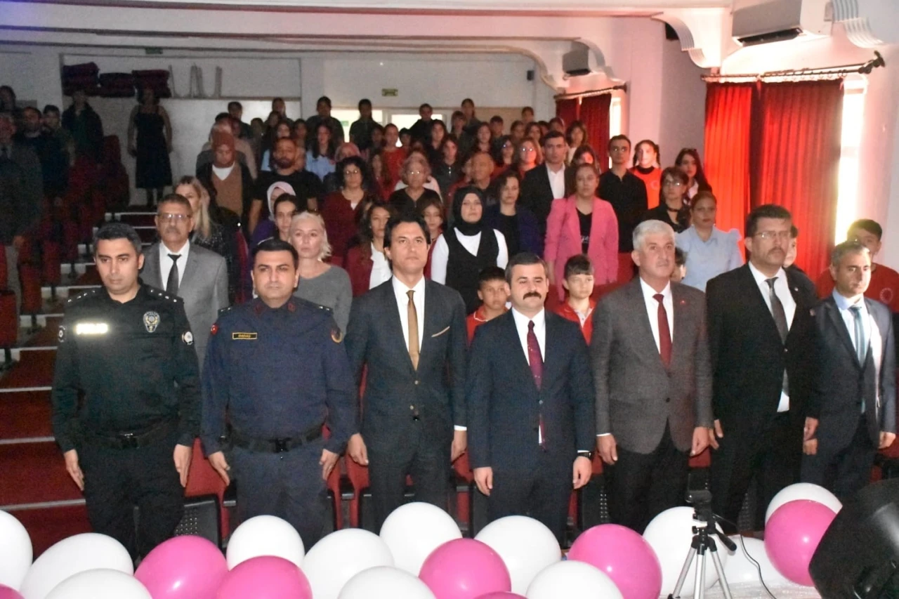 Köyceğiz’de Öğretmenler Günü coşkuyla kutlandı