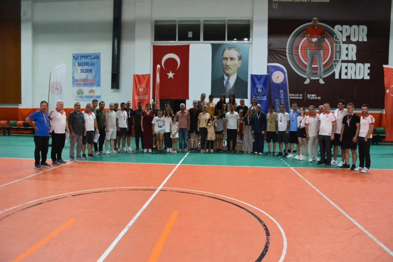 KÖYCEĞİZ'DE ZAFER KUPASI FLOOR CURLİNG TURNUVASI YAPILDI