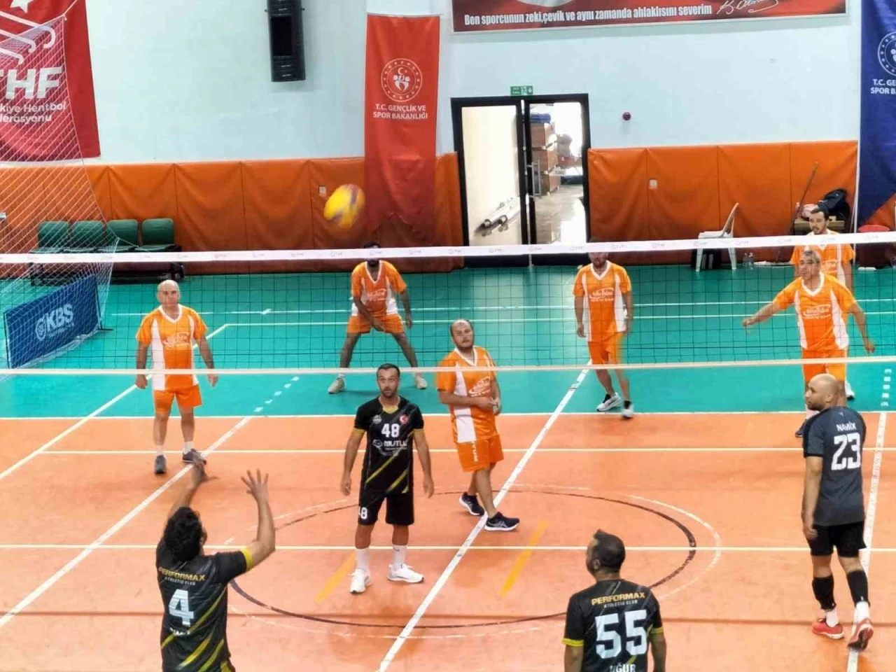 K&ouml;yceğiz veteran voleybol etkinliği tamamlandı
