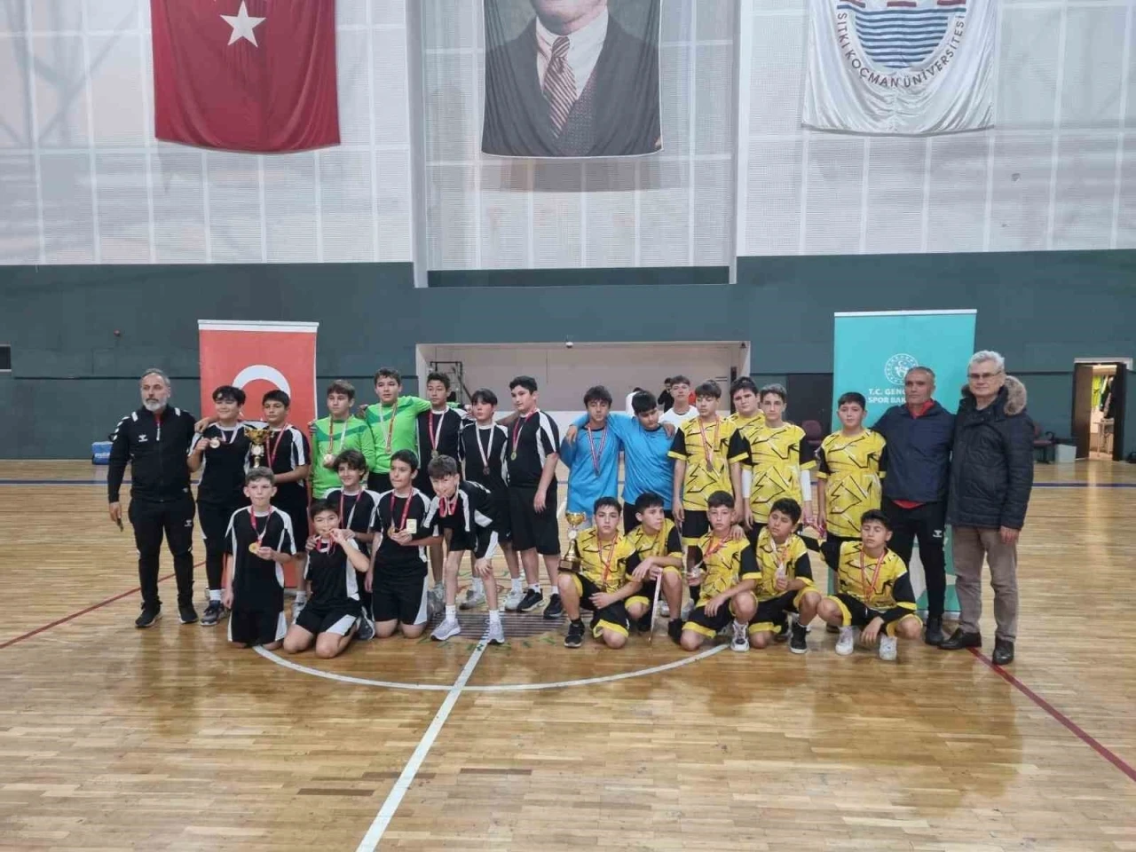 Köyceğizli hentbolcular önemli dereceler elde etti
