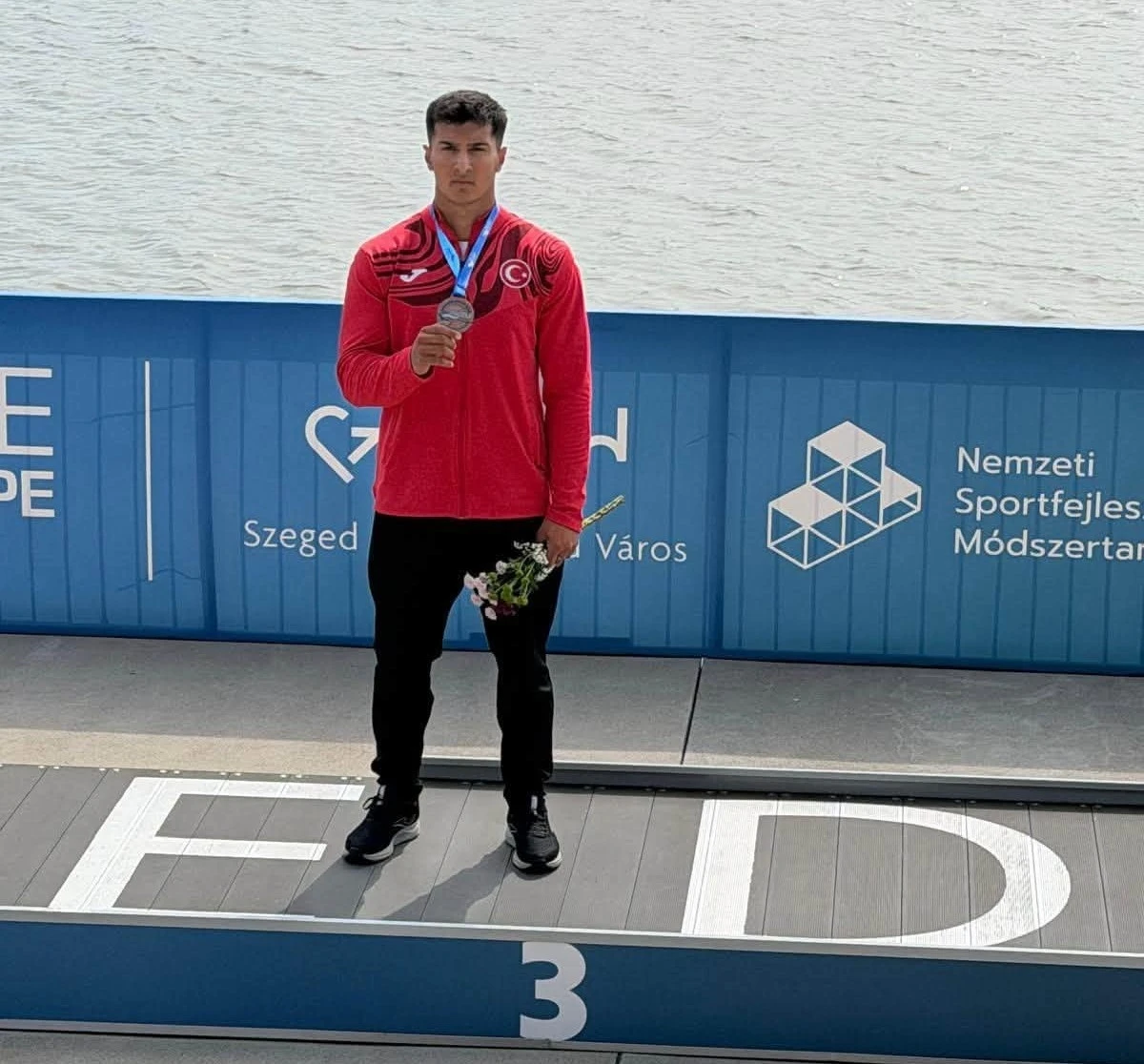 K&ouml;yceğizli Kanocu Karahan, Avrupa Şampiyonasını 3 bronz madalya ile tamamladı
