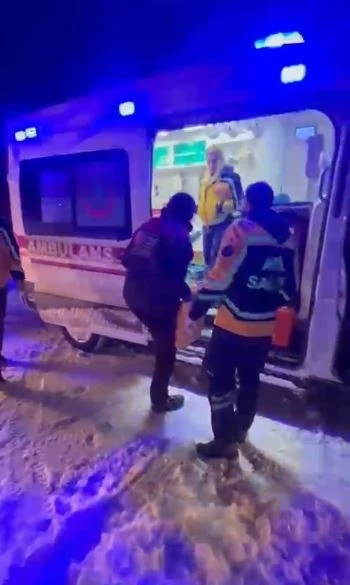 K&ouml;yde yaşayan vatandaş rahatsızlandı, ekipler seferber oldu
