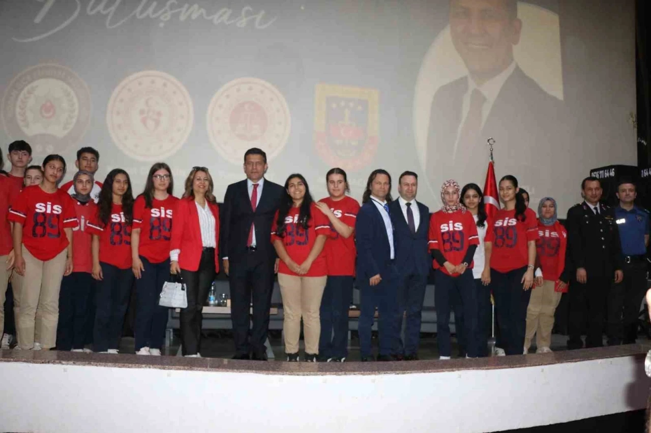 Kozan Belediye Başkanı Atlı:&quot; Gençlerin sesi her zaman yankı bulacak&quot;

