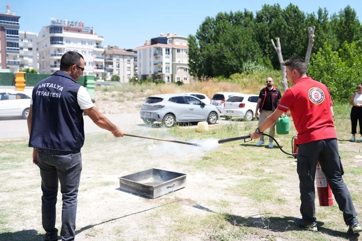Kreş öğretmenleri yangın eğitimi aldı
