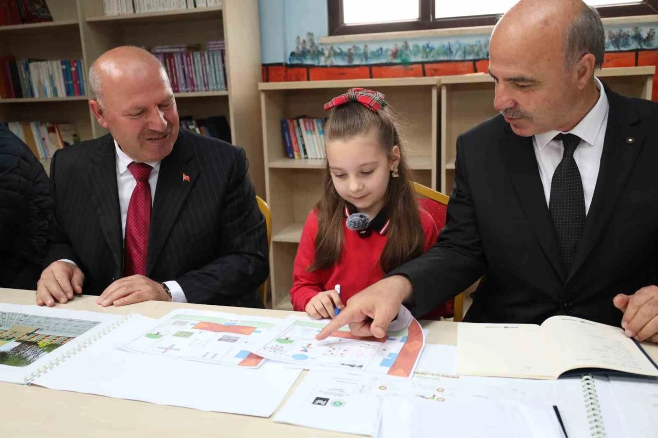 Küçük başkanının talimatları yerine getiriliyor
