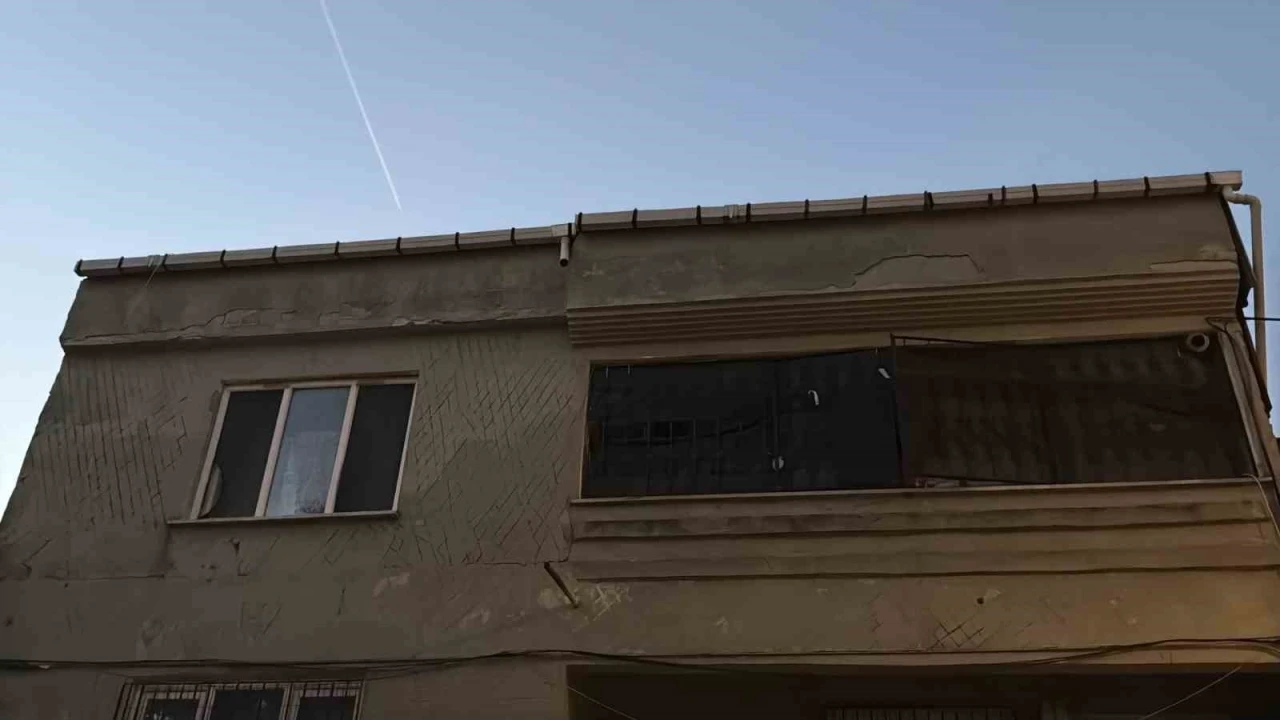 Küçükçekmece’de korkutan termosifon patlaması