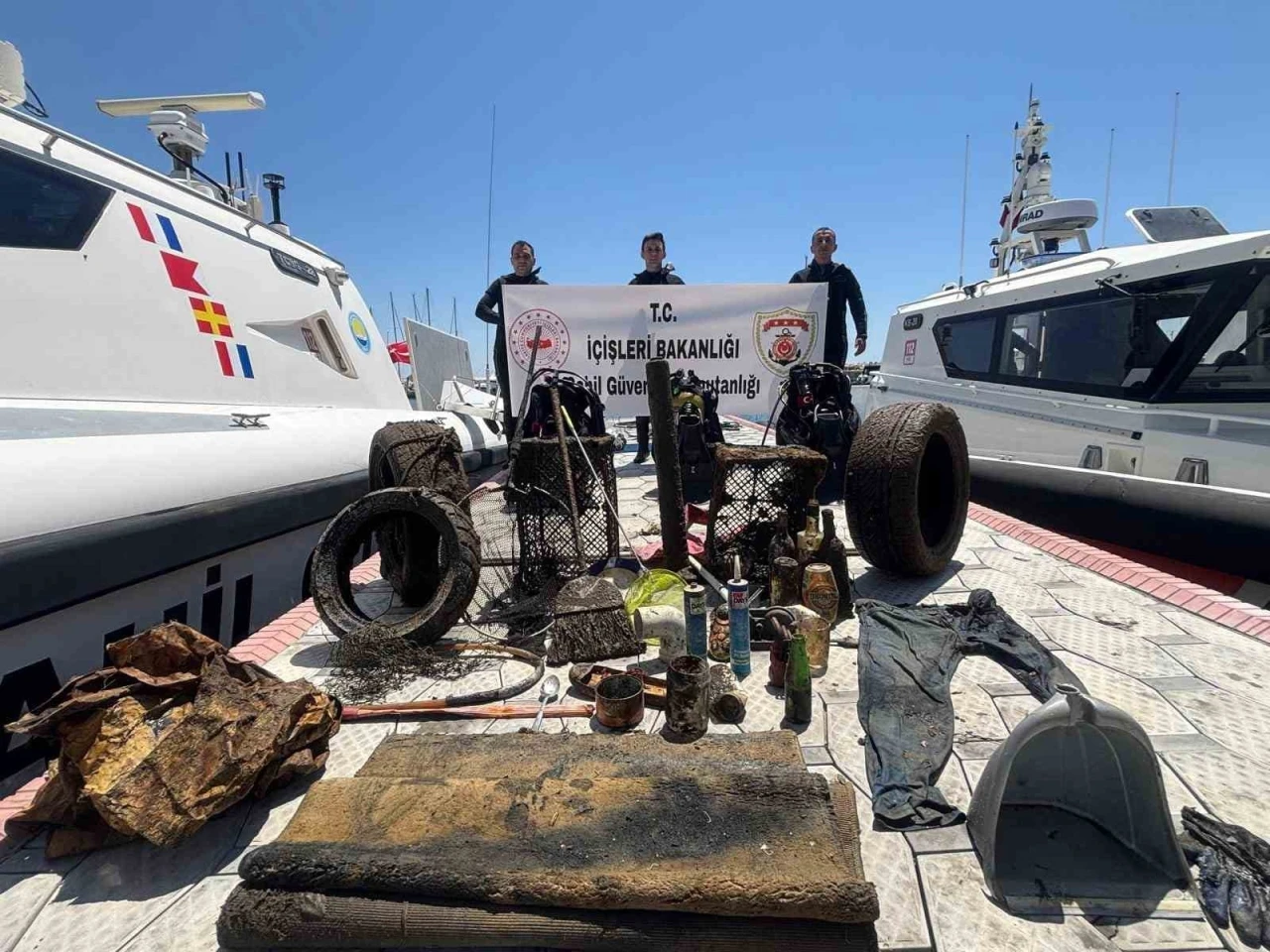Küçükkuyu’da Deniz Temizliği Yapıldı
