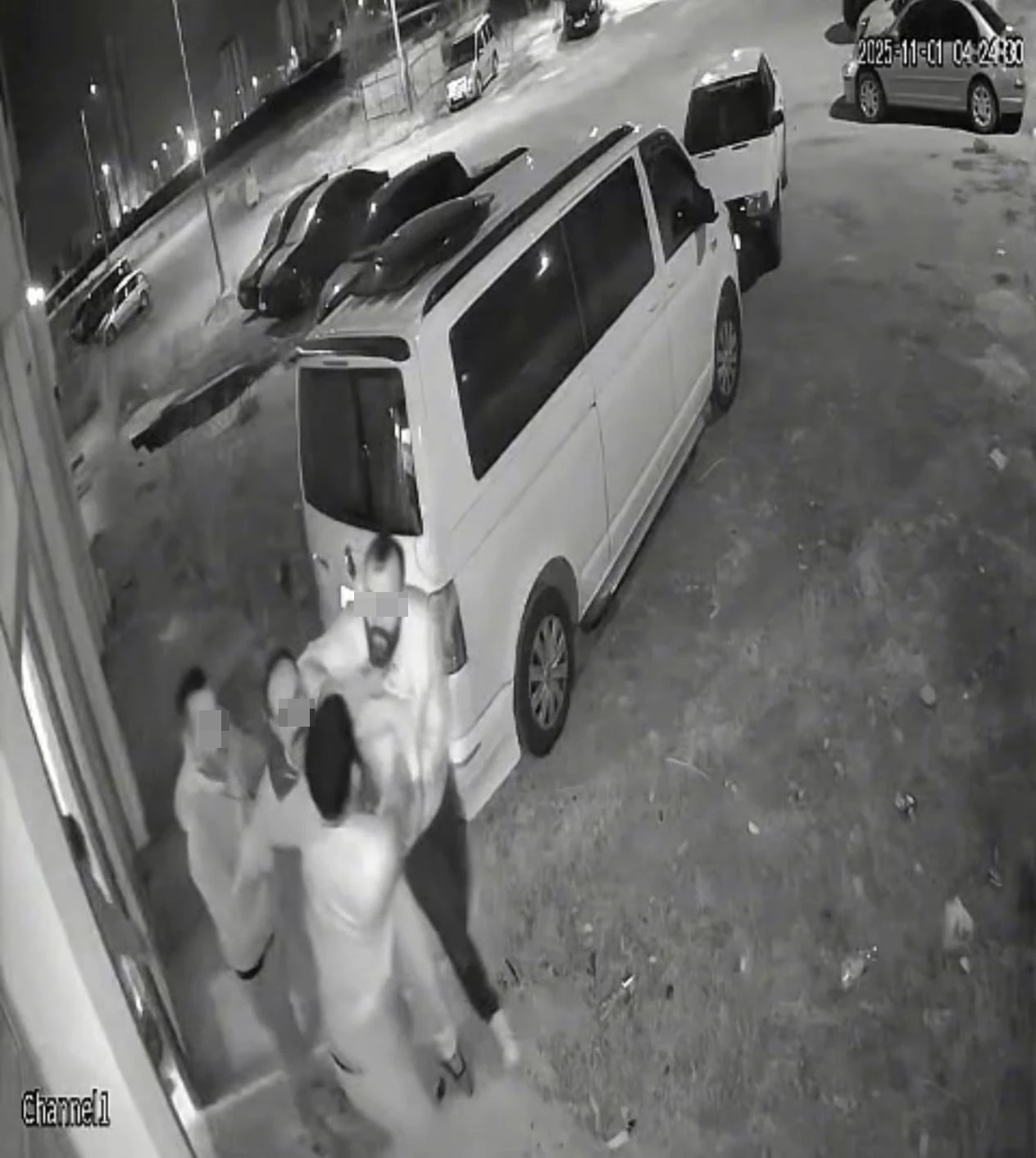 Kukla sanatçısı boşanma aşamasındaki eşi ve ailesi tarafından darbedildi
