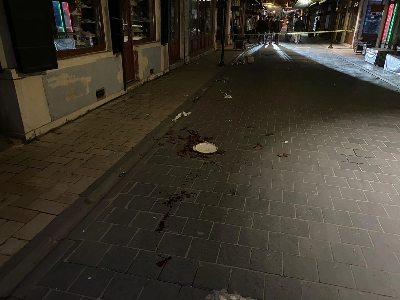 Kula’da bıçaklı kavga: 1 ağır yaralı
